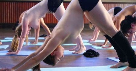 大阳城集团娱乐实拍美国瑜伽快乐训练(图3)