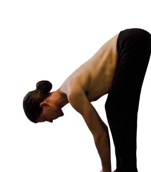 大阳城集团娱乐拉伸大腿后侧最好的瑜伽姿势每天练一练瘦腿又瘦腹(图2)